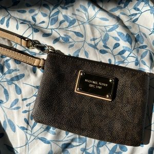 Michael Kors wristlet